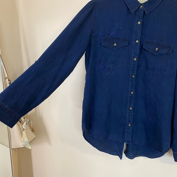 Harper Women’s Blue Western Embroidered Denim Button-Up Shirt - Picture 3 of 14
